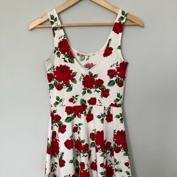 Divided | Dresses | Hm Divided Rose Red And White Small Us 6 Sized Skater  Dress | Poshmark